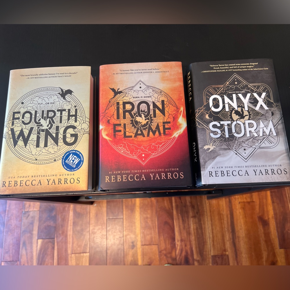 Book Set The Empyrean Series (Fourth Wing, Iron Flame, Onyx Storm) Rebecca Yarro